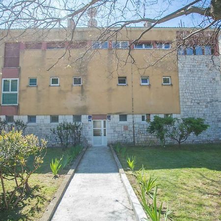 Appartamento Modern Living In The Heart Of Traù Esterno foto