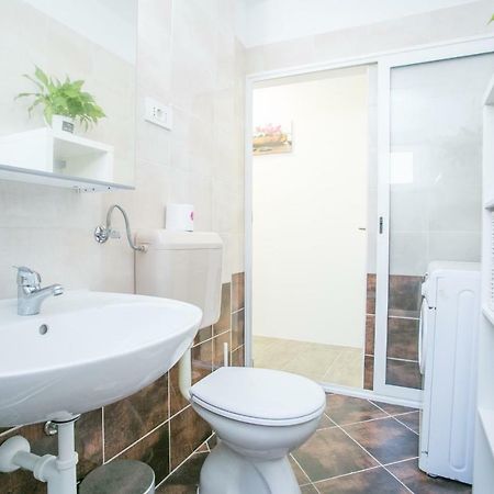 Appartamento Modern Living In The Heart Of Traù Esterno foto