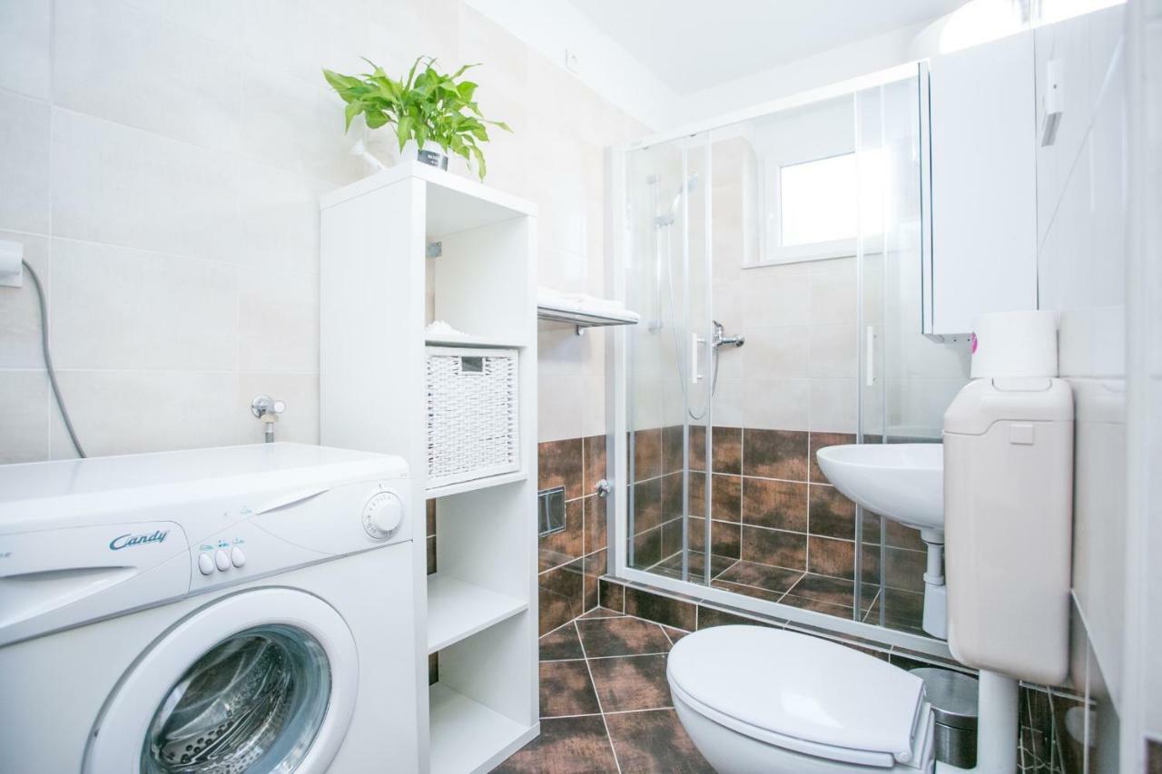 Appartamento Modern Living In The Heart Of Traù Esterno foto